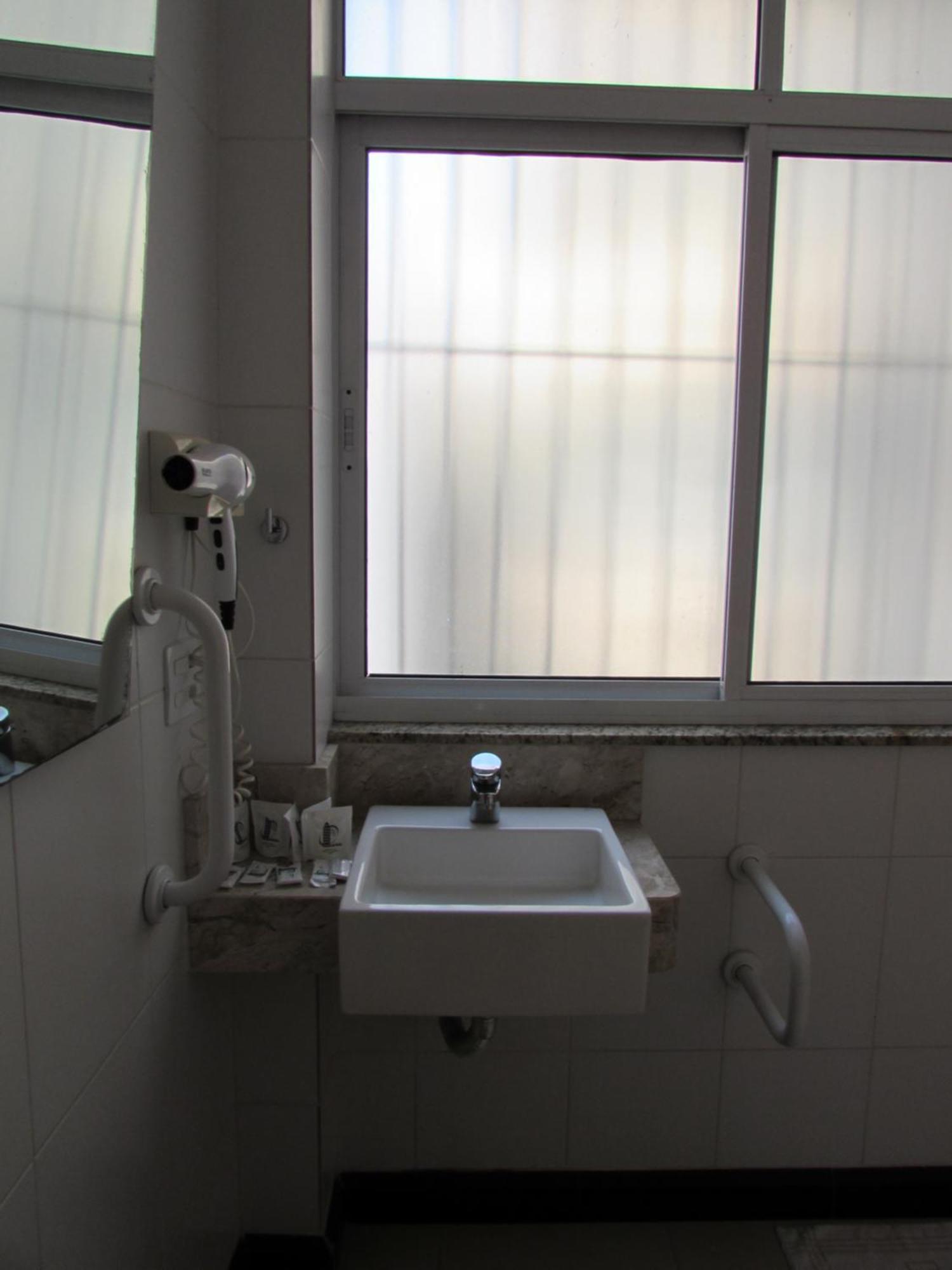 Hotel Urbis A 10 Minutos Rua 25 De Marco, Bras,Bom Retiro,A 2 Minutos Do Mirante Sampa Sky Сан-Пауло Экстерьер фото
