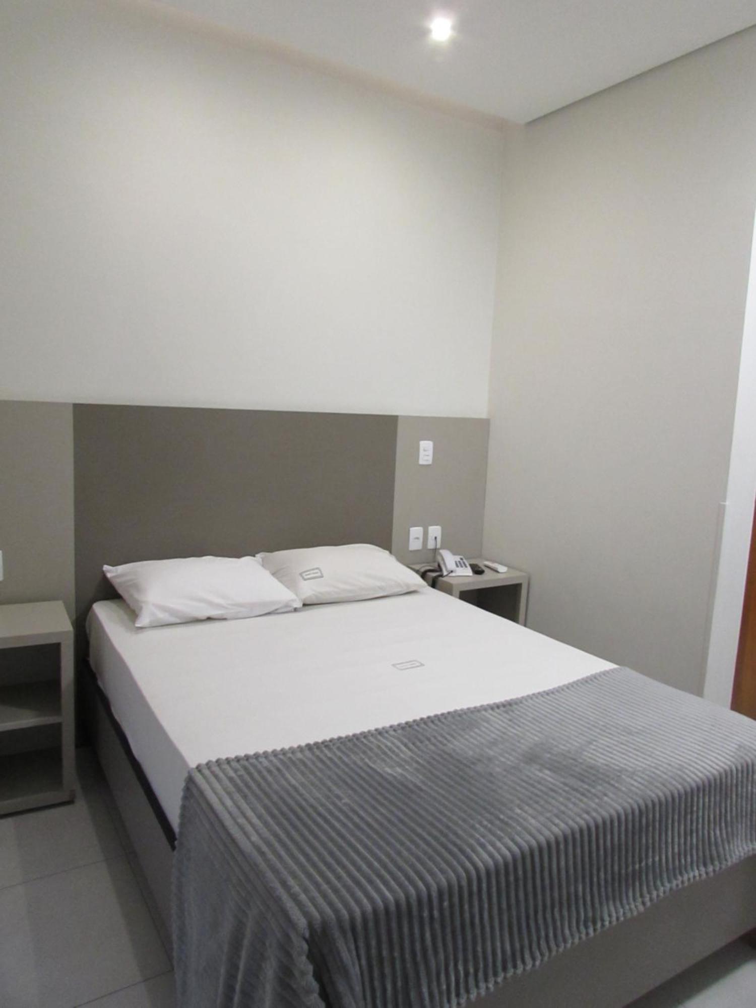 Hotel Urbis A 10 Minutos Rua 25 De Marco, Bras,Bom Retiro,A 2 Minutos Do Mirante Sampa Sky Сан-Пауло Экстерьер фото